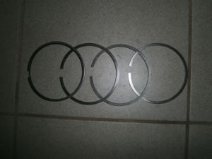 Sada pístních kroužků 100/4 kroužky - průměr komůrky 52,7 mm