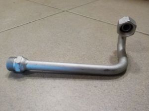 Přípojka na válec hydrauliky